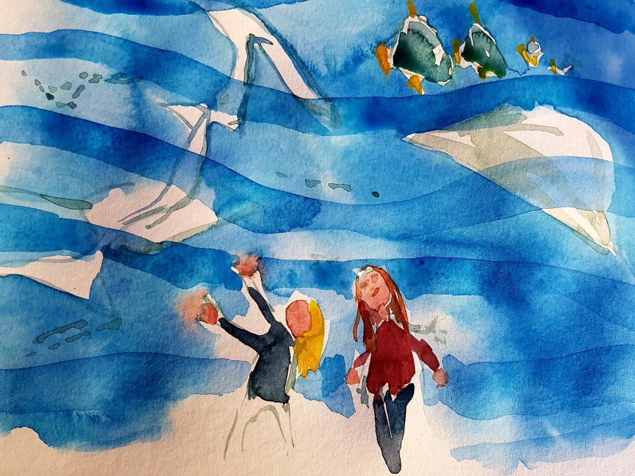 Two kids in front of a huge aquarium