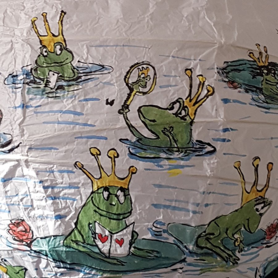 Painting of frog with crown waiting for a princess. Artwork by Frits Ahlefeldt. On rice paper lamp