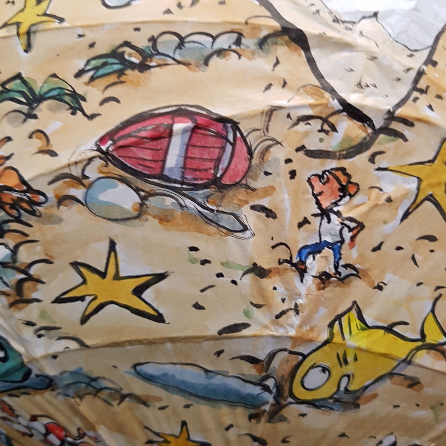 No man is an island at low tide art by Frits Ahlefeldt. SpherePainting on Rice paper lamp