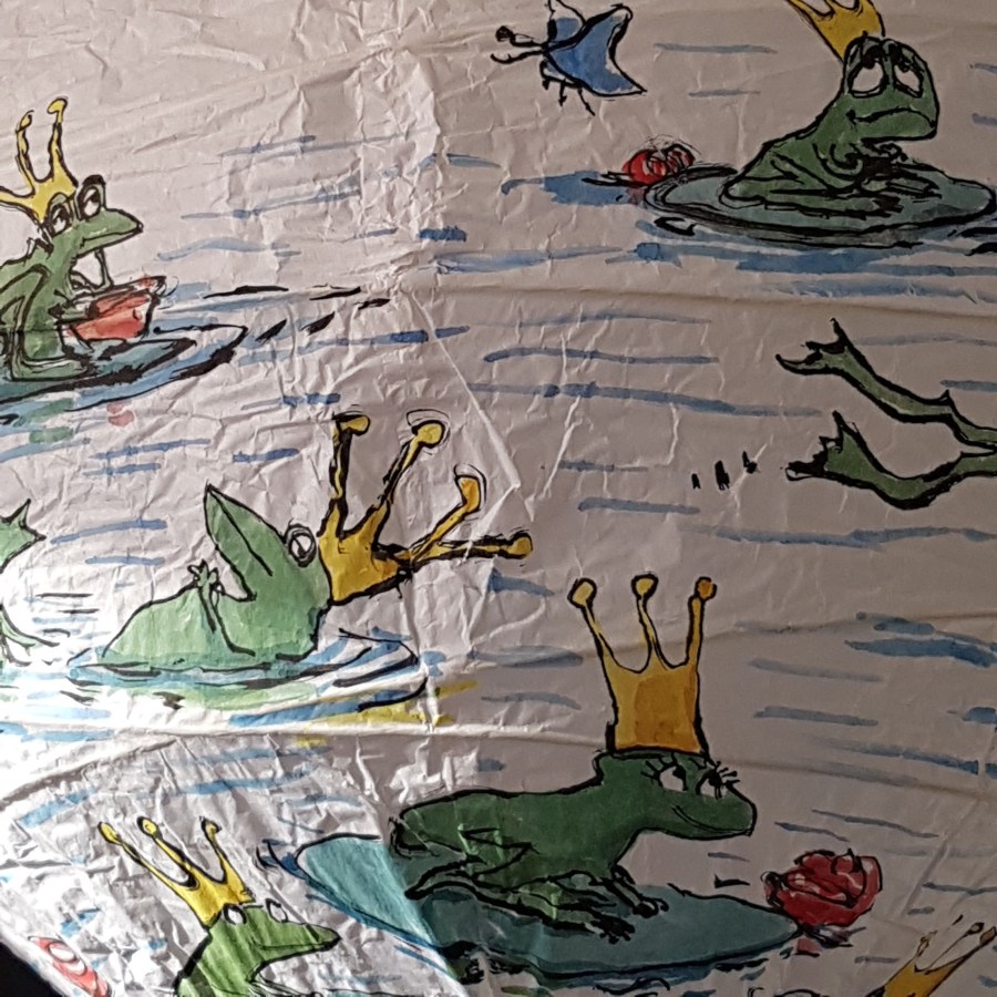 Painting of frog with crown waiting for a princess. Artwork by Frits Ahlefeldt. On rice paper lamp